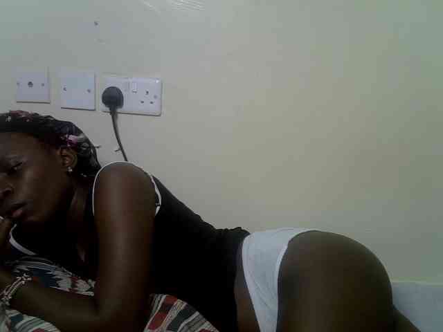 Veesquirt Live Webcam on BongaCams