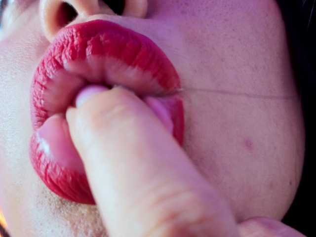 NaharaSoller live cam on BongaCams