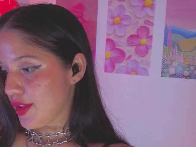 NaharaSoller live cam on BongaCams