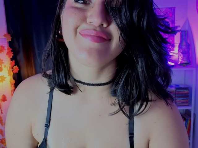 NaharaSoller live cam on BongaCams