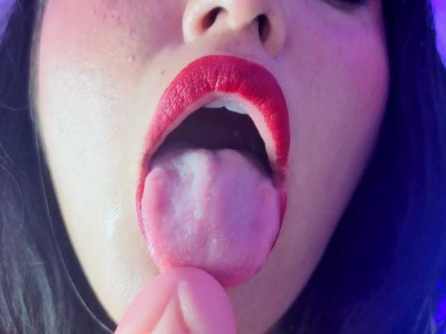 NaharaSoller live cam on BongaCams