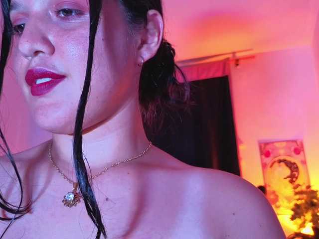 NaharaSoller live cam on BongaCams