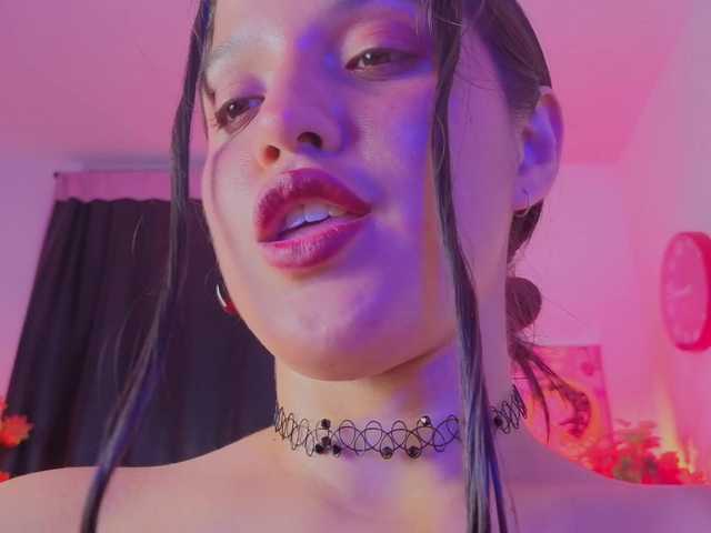 NaharaSoller live cam on BongaCams