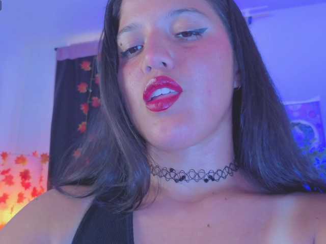 NaharaSoller live webcam show