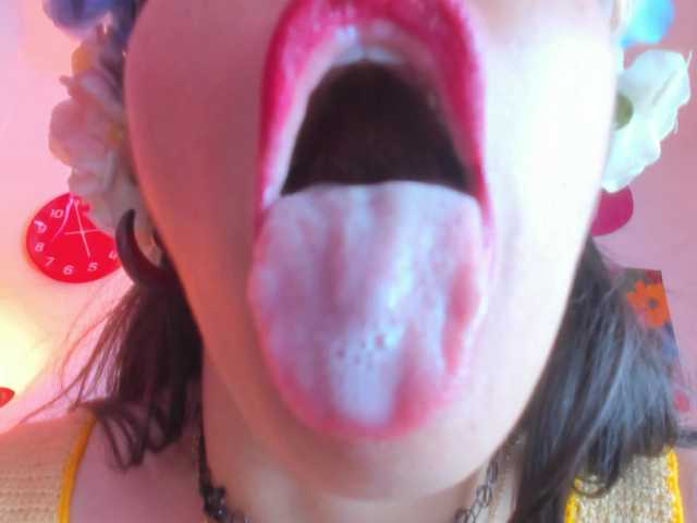 NaharaSoller live cam on BongaCams