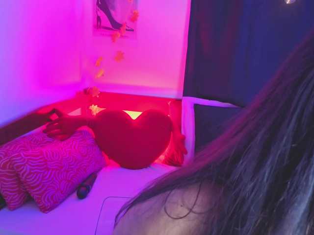 NaharaSoller live webcam show
