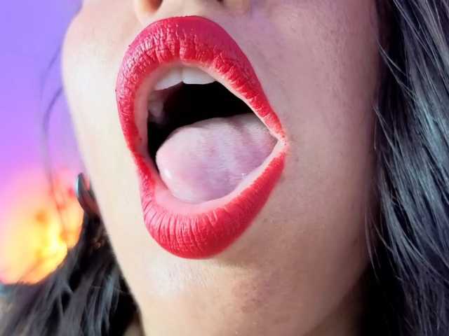 NaharaSoller live cam on BongaCams