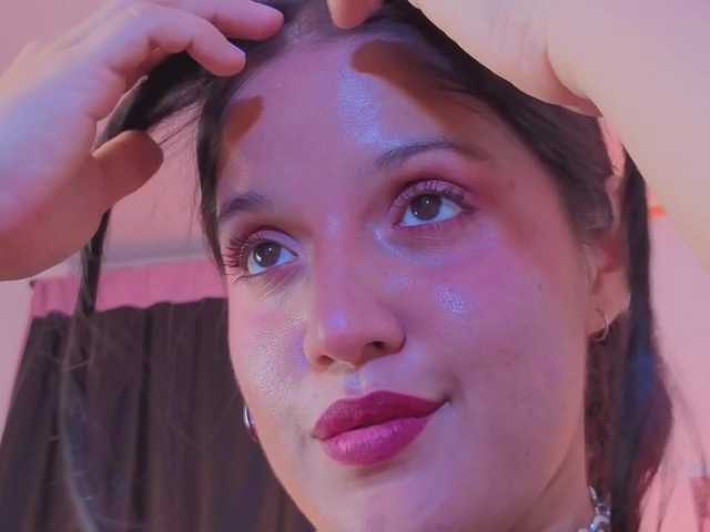 NaharaSoller live cam on BongaCams