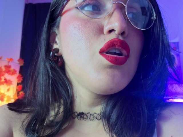 NaharaSoller live cam on BongaCams
