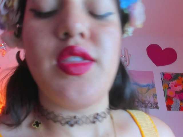 NaharaSoller live cam on BongaCams