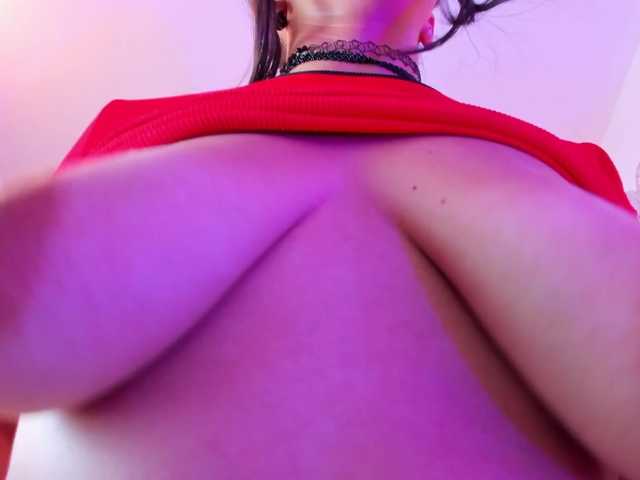 NaharaSoller live cam on BongaCams