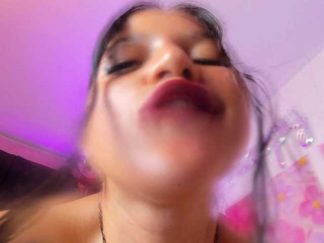 NaharaSoller live cam on BongaCams