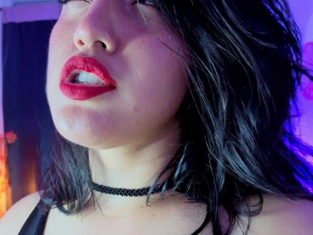 NaharaSoller live cam on BongaCams