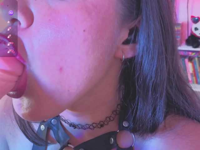 NaharaSoller live webcam show