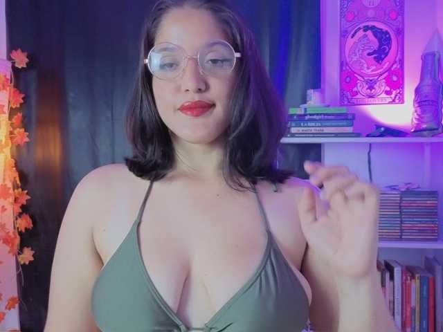 NaharaSoller live cam on BongaCams