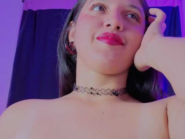 NaharaSoller live cam on BongaCams