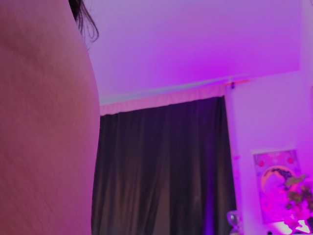 NaharaSoller live cam on BongaCams