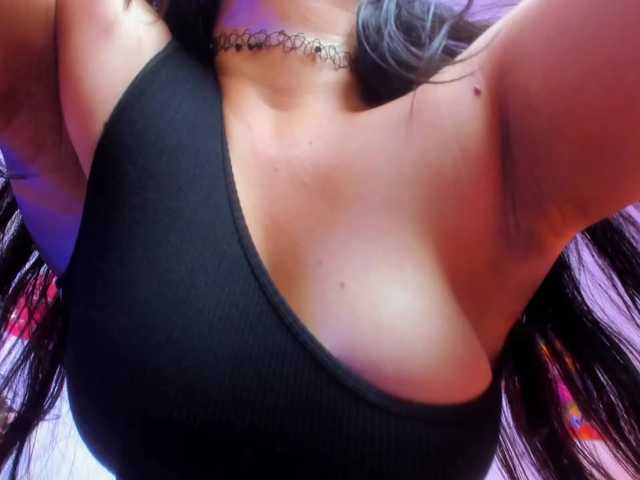NaharaSoller live cam on BongaCams