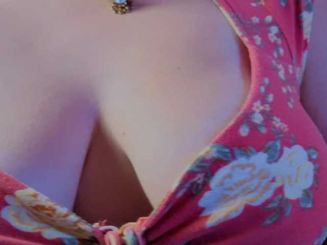 NaharaSoller live cam on BongaCams