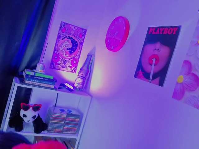 NaharaSoller live cam on BongaCams