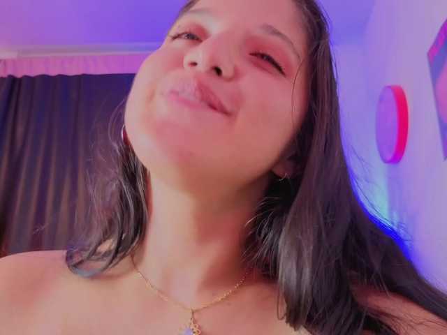NaharaSoller live cam on BongaCams
