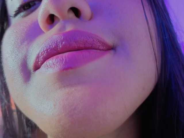 NaharaSoller live cam on BongaCams