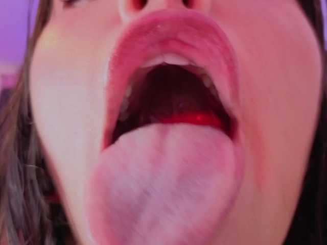 NaharaSoller live cam on BongaCams