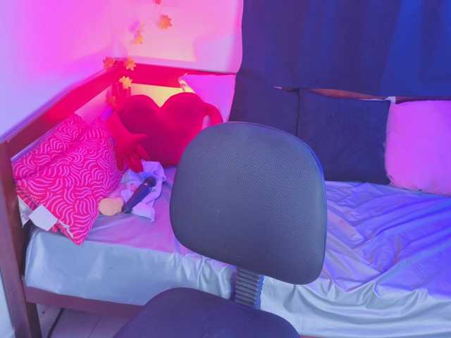 NaharaSoller live webcam show