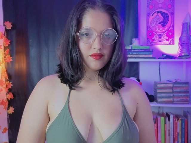NaharaSoller live cam on BongaCams