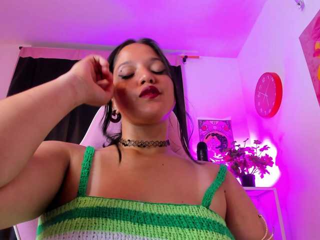 NaharaSoller live cam on BongaCams