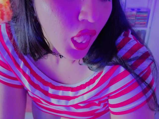 NaharaSoller live cam on BongaCams