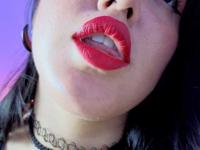 NaharaSoller live cam on BongaCams