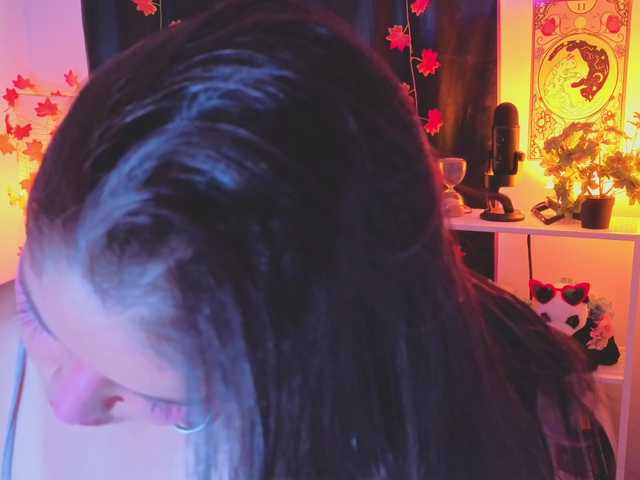 NaharaSoller live webcam show