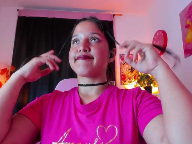 NaharaSoller live cam on BongaCams