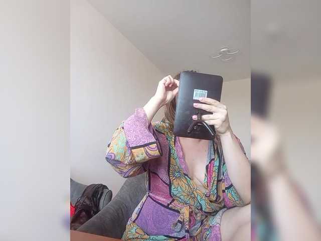 Silverrr32 live webcam show