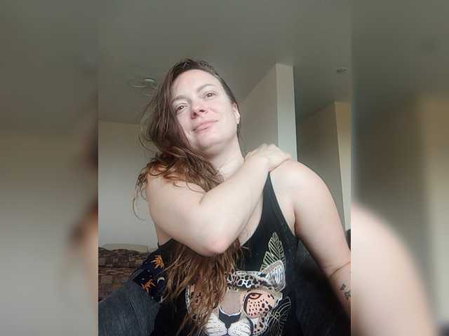 Silverrr32 live cam preview
