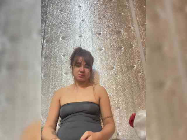 QueenSera Live Webcam on BongaCams