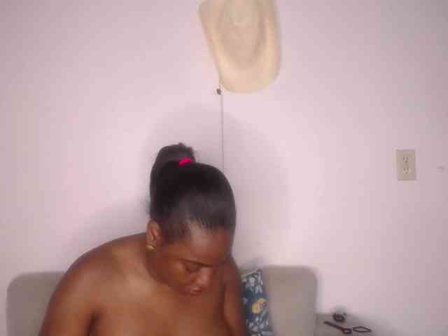 Susan-lopez webcam