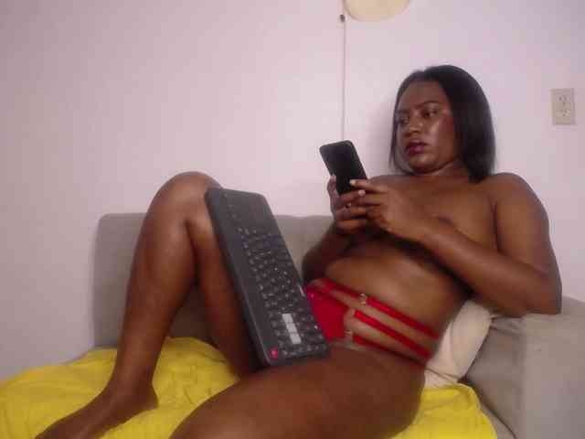 Susan-lopez webcam