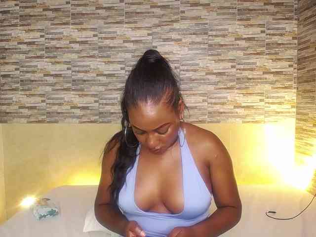 Susan-lopez webcam