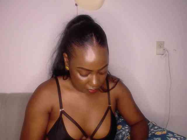 Susan-lopez webcam