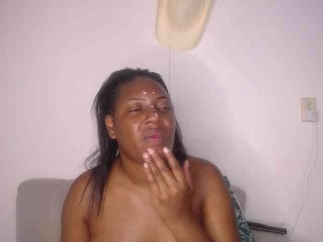 Susan-lopez webcam
