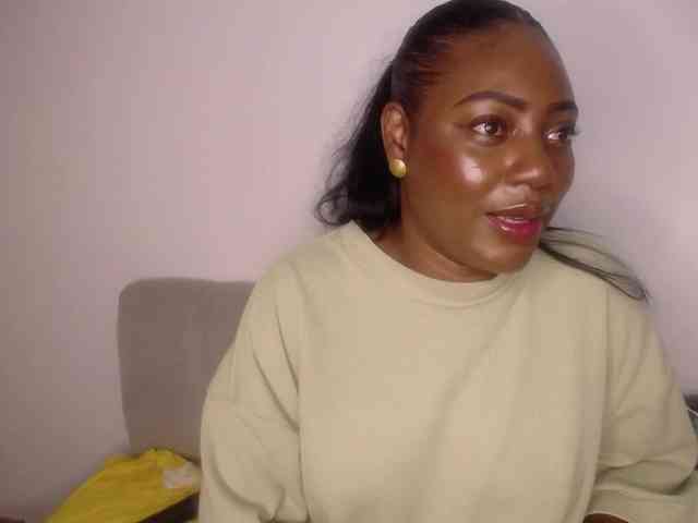 Susan-lopez webcam