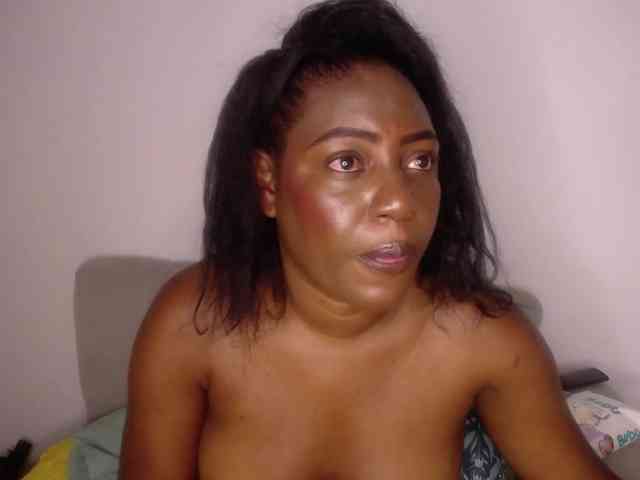 Susan-lopez webcam