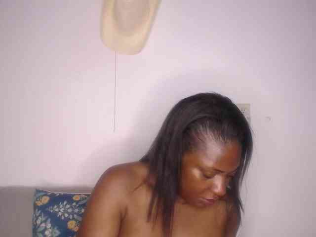 Susan-lopez webcam