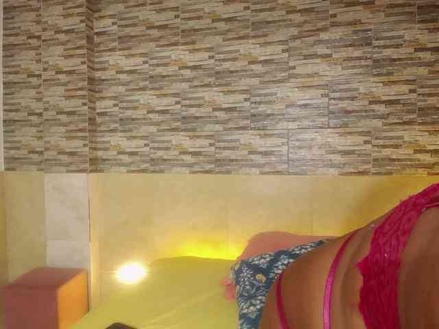 Susan-lopez webcam