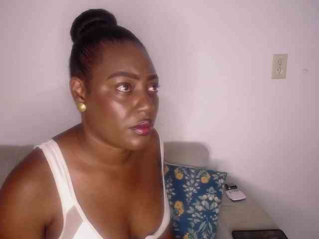 Susan-lopez webcam