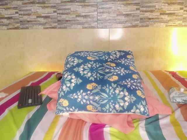 Susan-lopez webcam