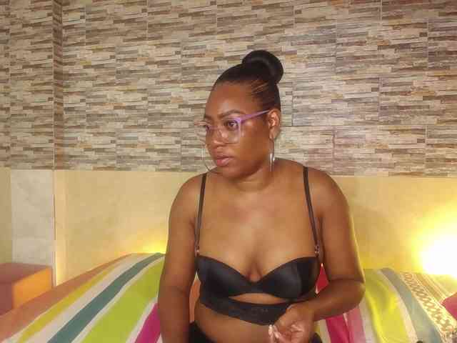 Susan-lopez webcam