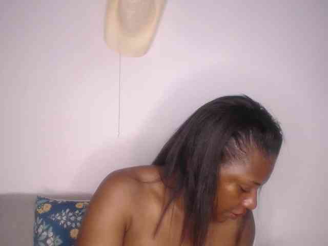 Susan-lopez webcam
